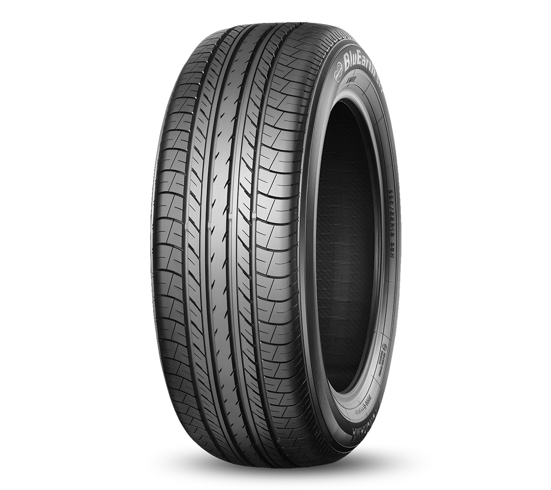 PNEU YOKOHAMA E70B 215/55 R17 93V - PNEU ORIGINAL TOYOTA CAMRY 2012+