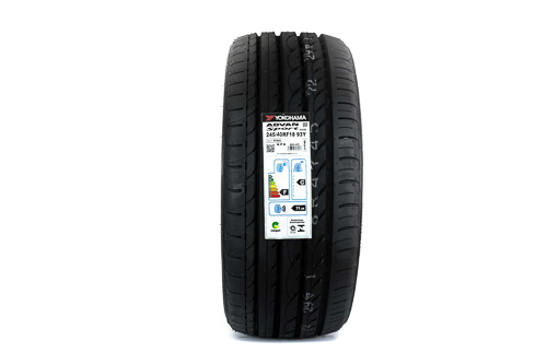 Pneu Yokohama Advan Sport ZPS (Run Flat) 245/40 R18 93Y