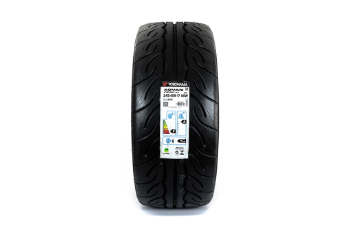 Pneu Yokohama Advan Neova AD08R 245/45 R17 95W