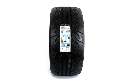 Pneu Yokohama Advan Neova AD08R 265/40 R18 100W