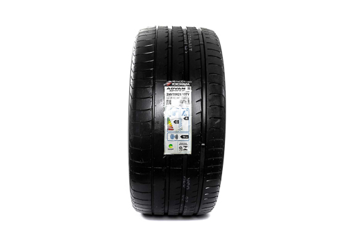 Pneu Yokohama Advan Sport V105 295/35 R21 107Y N-2 (Original Porsche Cayenne)