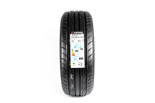 Pneu Yokohama Advan Fleva V701 205/55 R16 91W