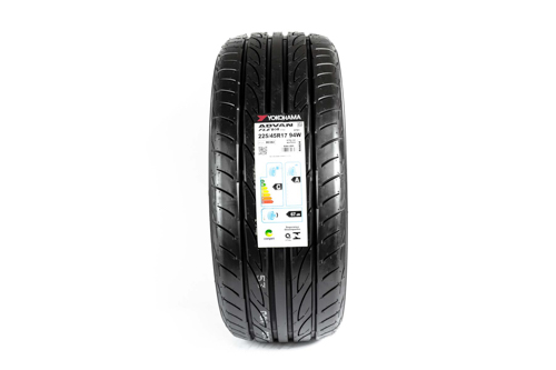 Pneu Yokohama Advan Fleva V701 225/45 R17 94W