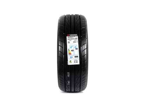 Pneu Yokohama Advan Fleva V701 225/45 R18 95W