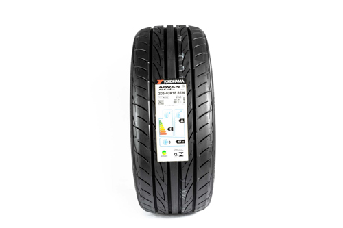 Pneu Yokohama Advan Fleva V701 205/40 R18 86W