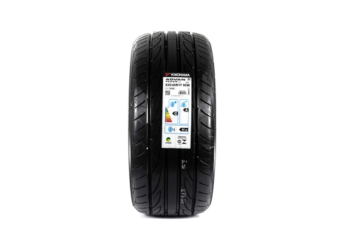 Pneu Yokohama Advan Fleva V701 235/40 R17 90W