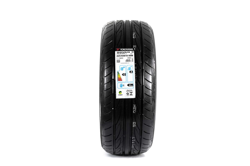 Pneu Yokohama Advan Fleva V701 225/50 R18 99W