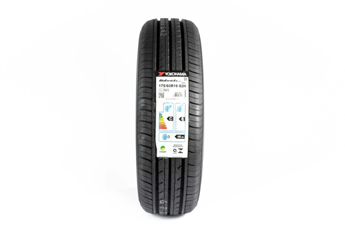 Pneu Yokohama BluEarth ES32 175/60 R16 82H