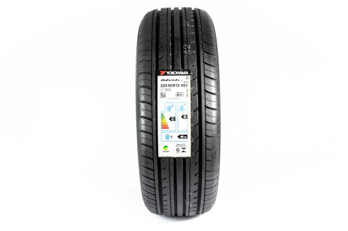 Pneu Yokohama BluEarth ES32 225/60 R16 98V