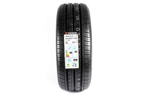 Pneu Yokohama BluEarth ES32 215/55 R17 94V