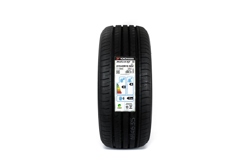 Pneu Yokohama Bluearth GT AE51 215/45 R16 90V