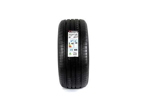 Pneu Yokohama Bluearth GT AE51 245/45 R17 99W