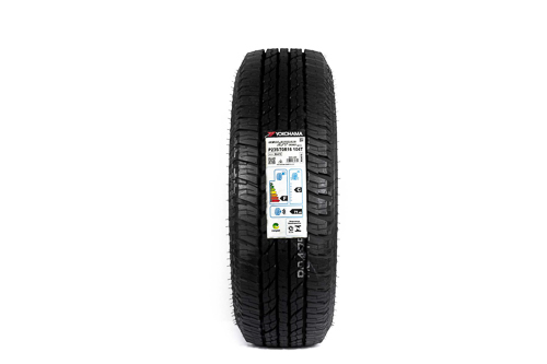 Pneu Yokohama Geolandar A/T G015 235/70 R16 104T (Letras Brancas)