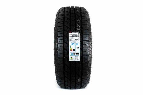 Pneu Yokohama Geolandar A/T G015 265/60 R18 119S LT (Letras Brancas)