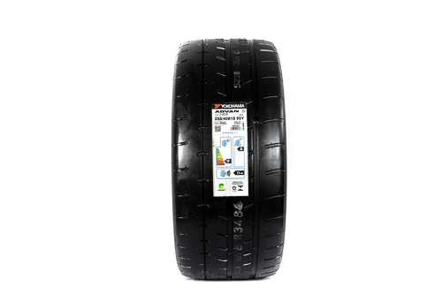 Pneu Yokohama Advan A052 255/40 R18 99Y