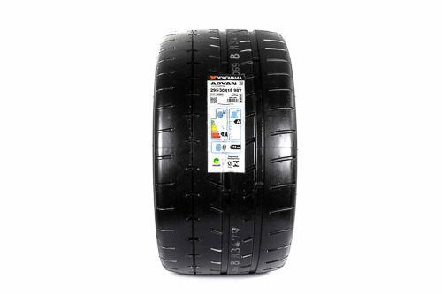 Pneu Yokohama Advan A052 295/30 R18 98Y