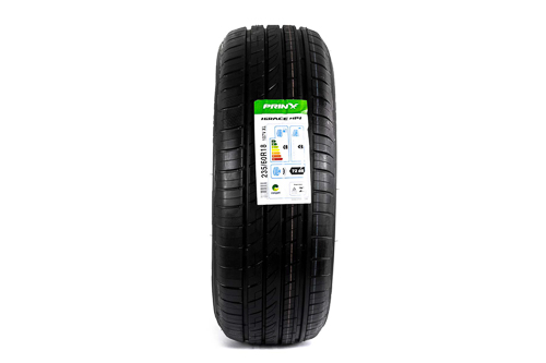 Pneu Prinx HP1 235/60 R18 107V