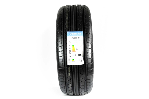 Pneu Fortune FSR-5 215/55 R17 94V